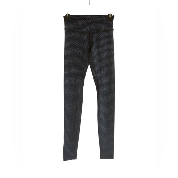 Women's Lululemon Wunder Under Pant Gray Black Pattern Size 4 - Picture 1 of 9